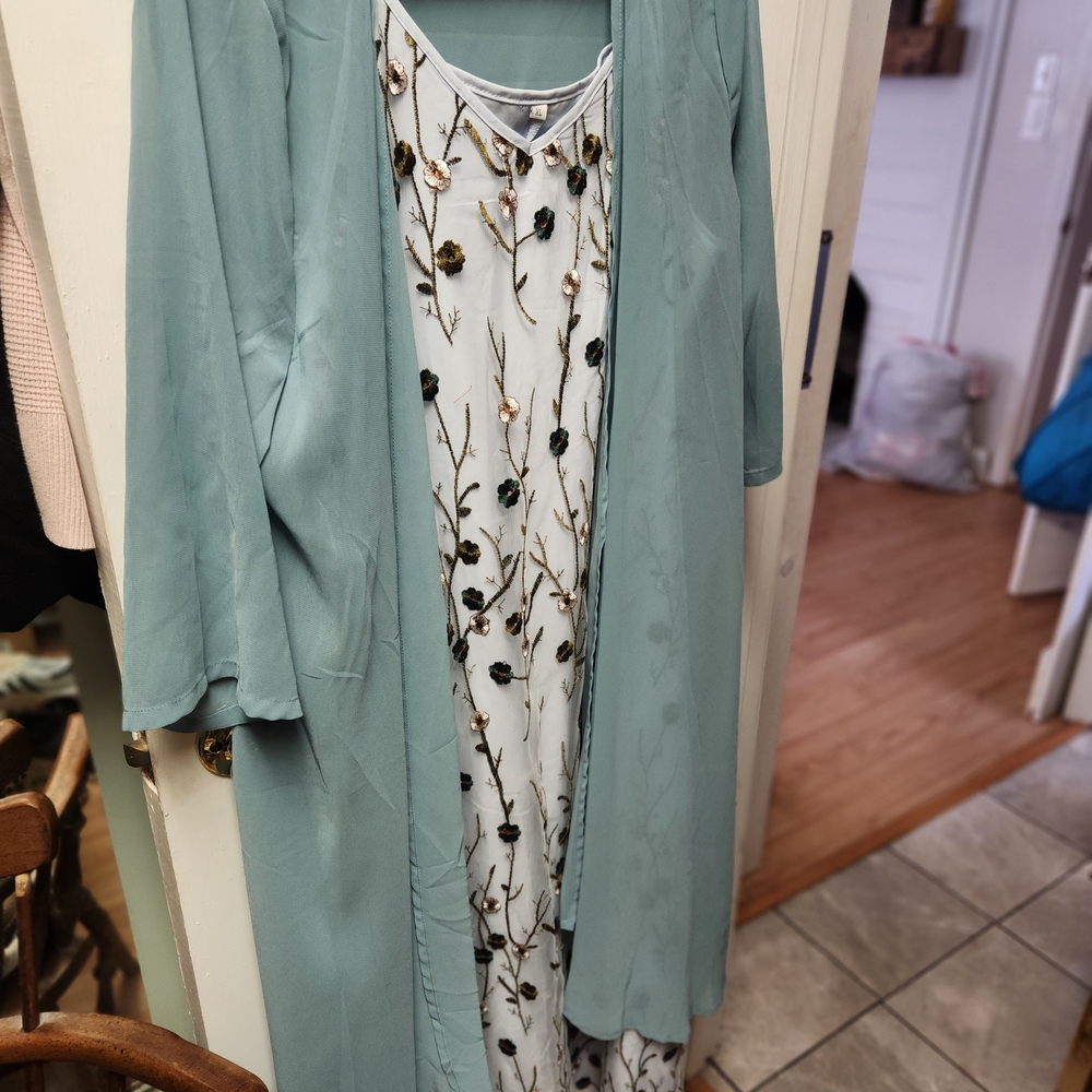 Elegant Floral Embroidered Midi Dress with Jacket, New, Never Worn.